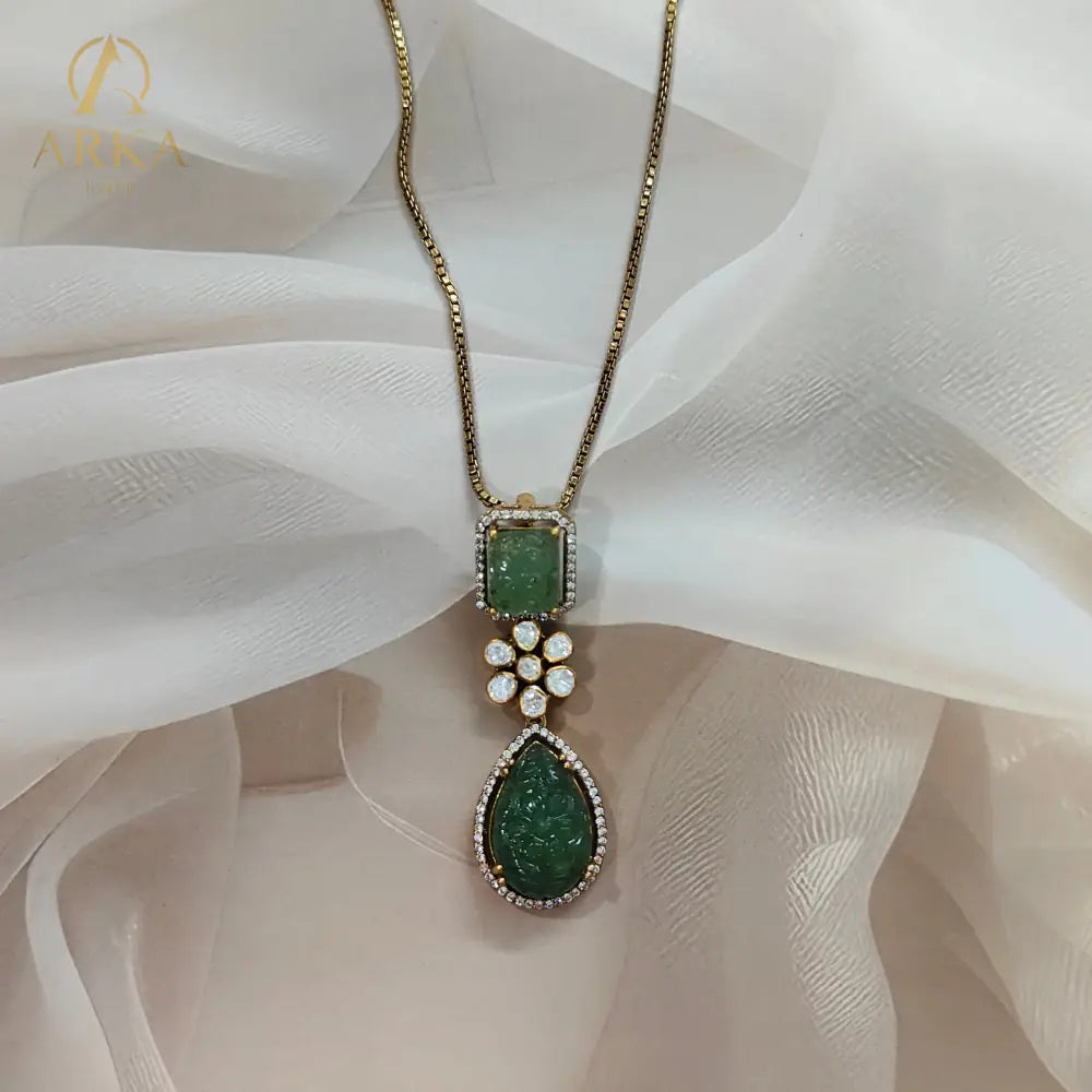 Verdant Aura Pendant Pendants
