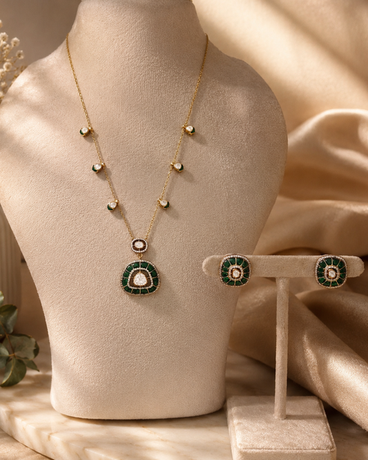 Emerald Reverie Pendant Set