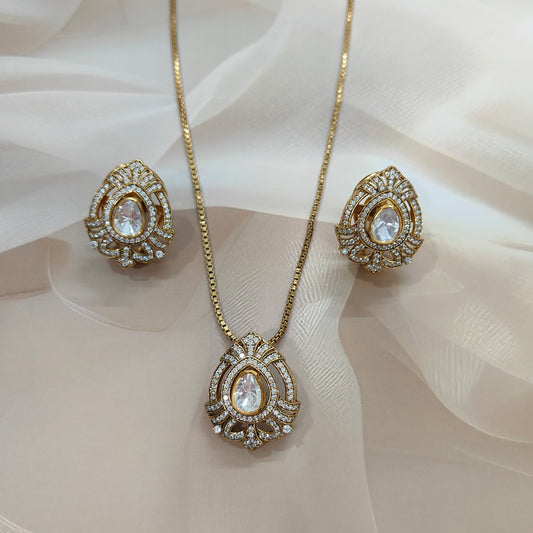 Regal Teardrop Set