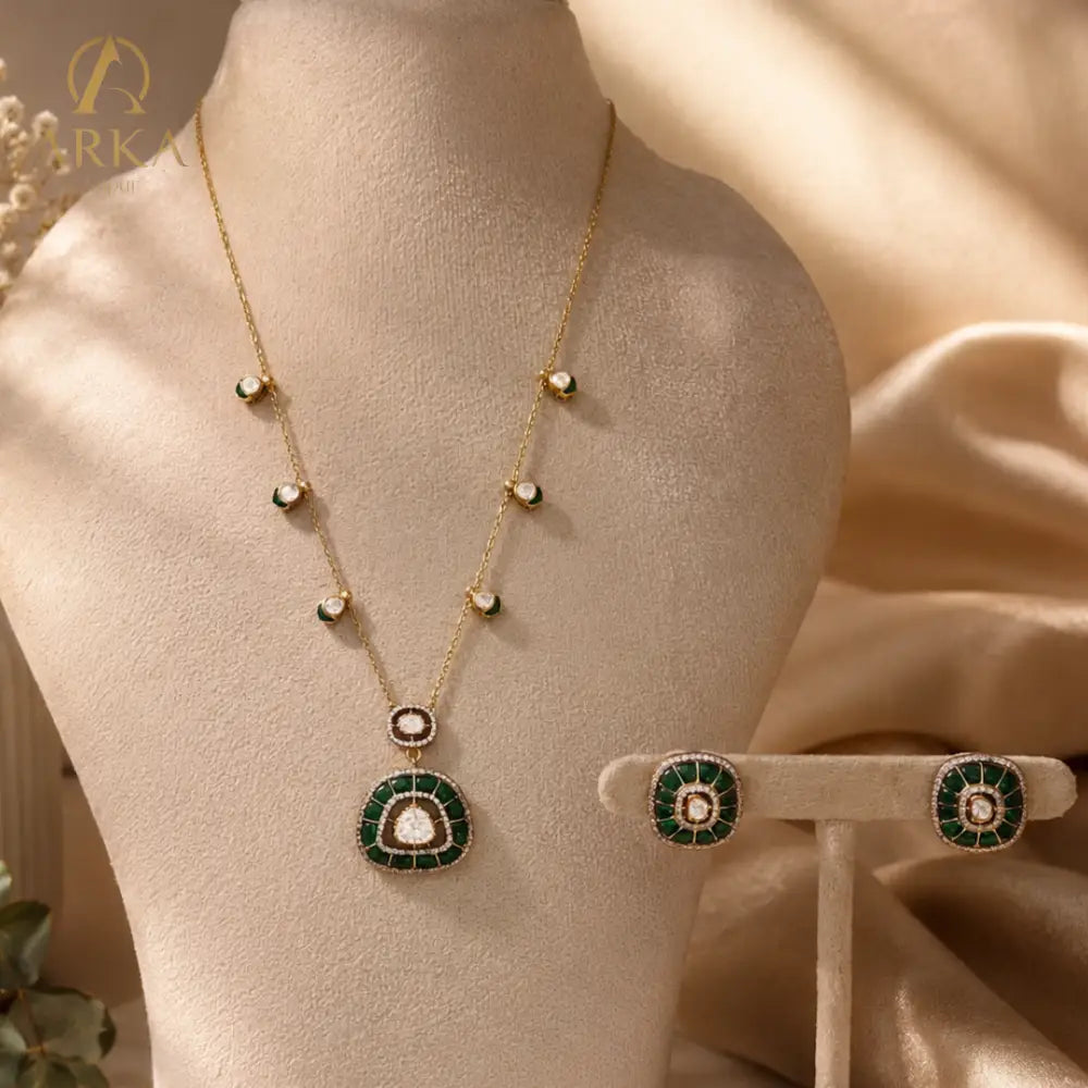 Emerald Reverie Pendant Set - Pendant Sets